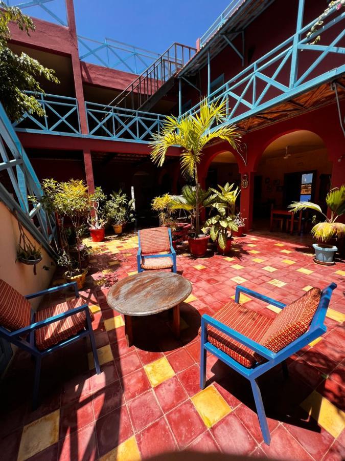 Flyfishes Hotel Сен-Луи Экстерьер фото